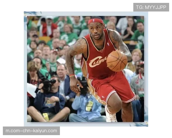 詹姆斯迎接生涯第23季 有望突破贾巴尔进球纪录 詹姆斯迎接生涯第23季 有望突破贾巴尔进球纪录