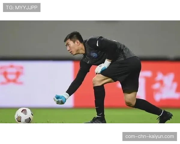 方镜淇手指脱位仍坚持比赛 三镇门将神勇表现力保球门不失